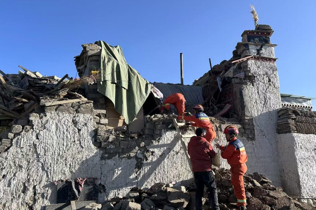 Erdbeben am Mount Everest: Zahl der Toten steigt weiter
