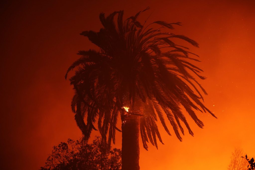 Los Angeles: Drittes Feuer ausgebrochen – über 52&#8217;000 Evakuierungen