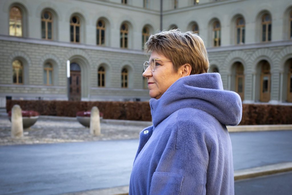 Respekt für Bundesrätin Amherd, aber auch Kritik an ihrer Arbeit