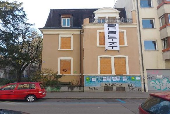 Aktivisten besetzen erneut Augenspital-Villa