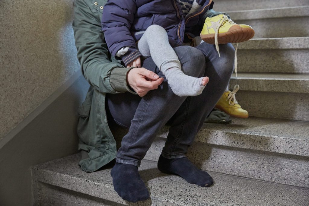 Familien in Basel bleibt weniger Geld als kinderlosen Paaren