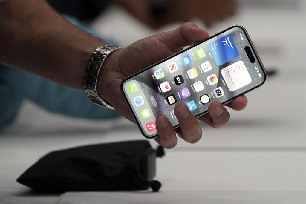 Die Hälfte aller Schweizerinnen und Schweizer nutzt ein iPhone