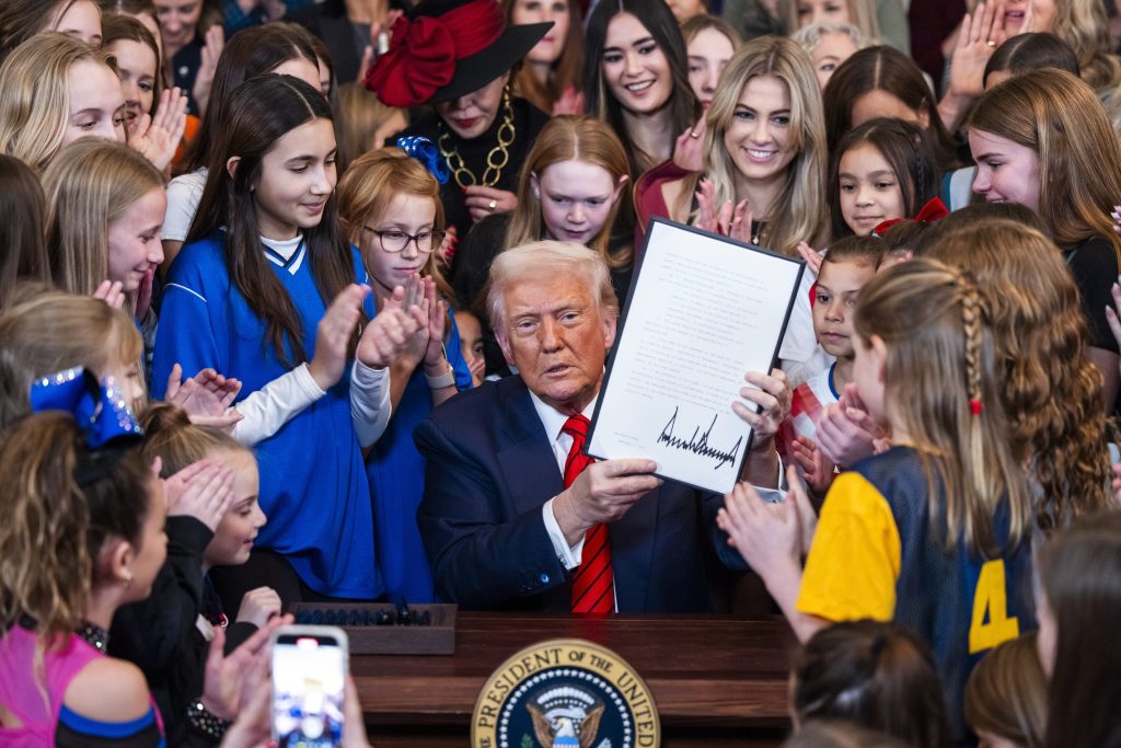 Trump will Transmenschen vom Frauensport ausschliessen