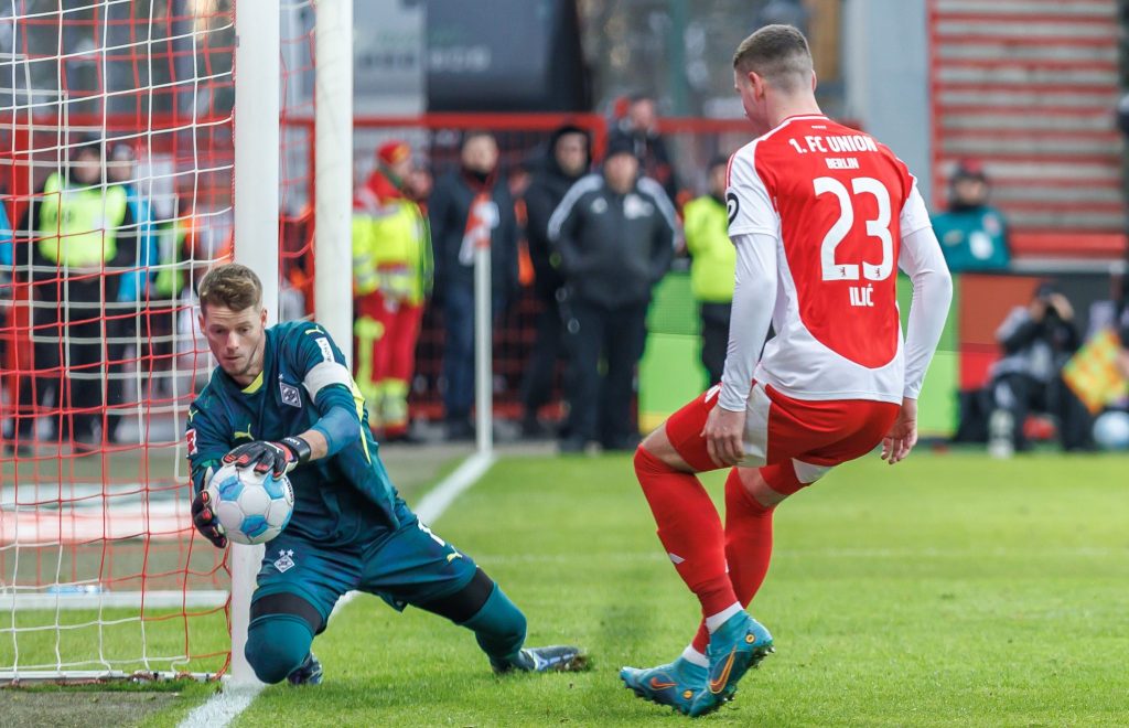 BVB taucht in Bochum – Jonas Omlin gibt Comeback bei Gladbach