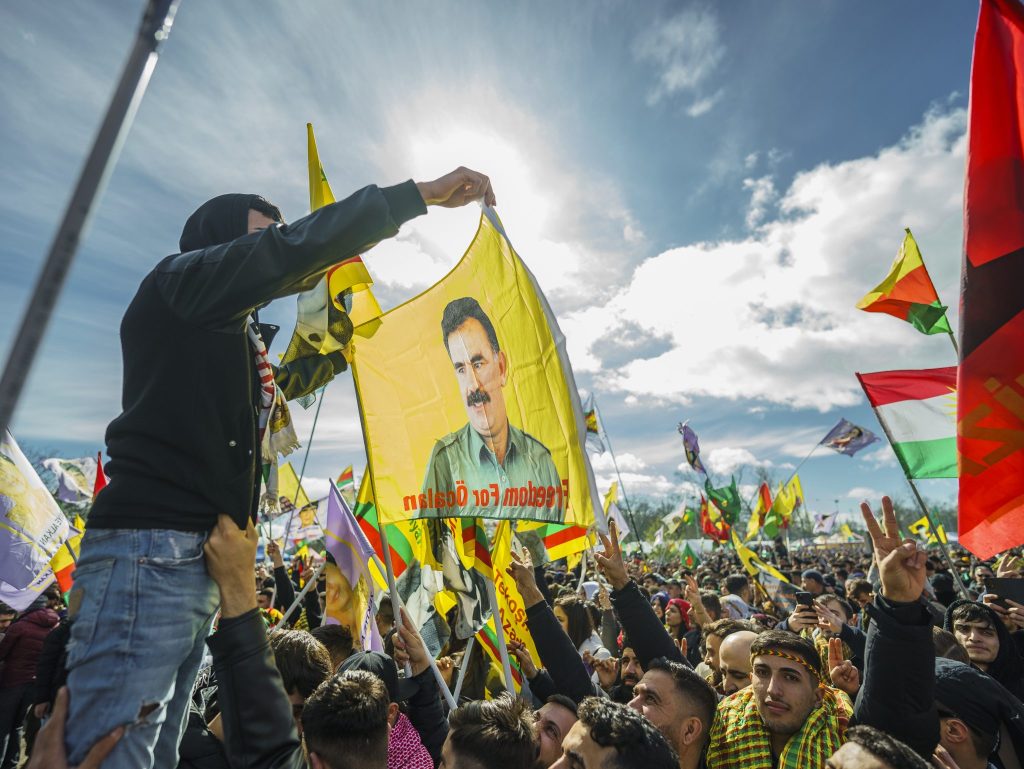 PKK-Chef Öcalan ruft zur Niederlegung von Waffen und Auflösung der PKK auf
