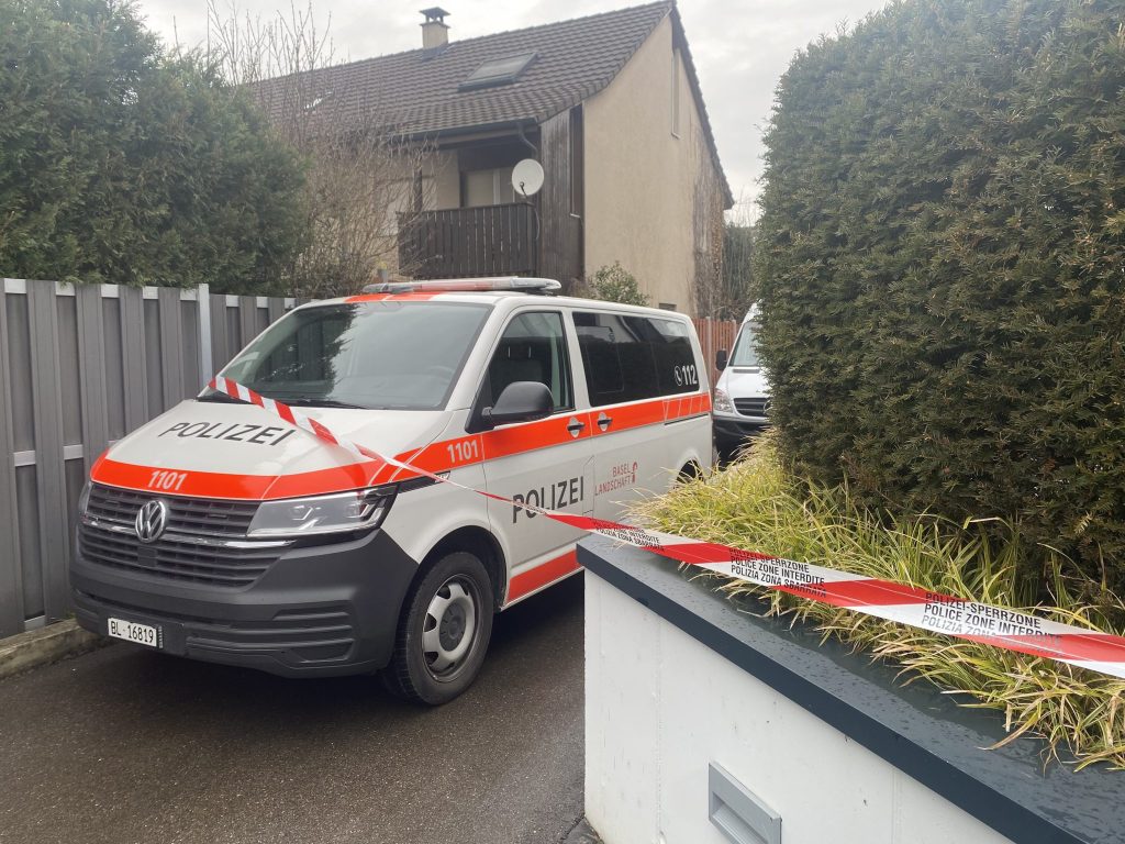 Tötungsdelikt in Pratteln: Verstorbene waren offenbar ein Paar mit gemeinsamem Kind