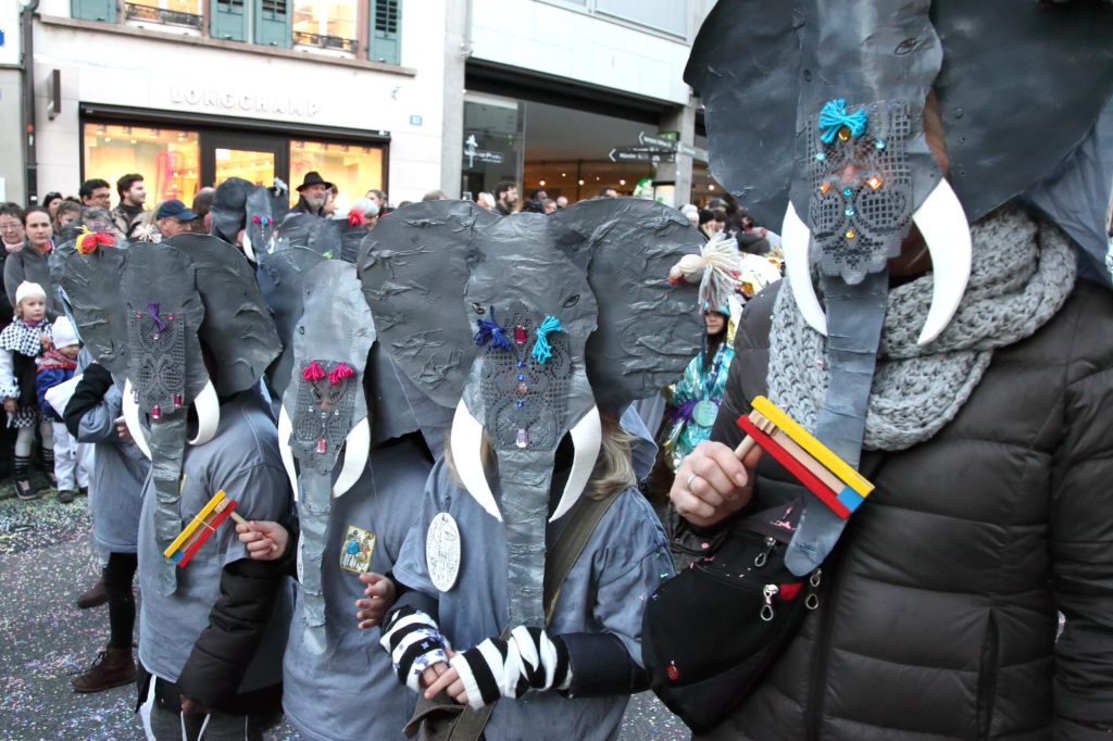 Eindrücke der Schulfasnacht: Leuchtende Kinderaugen und grosser Andrang