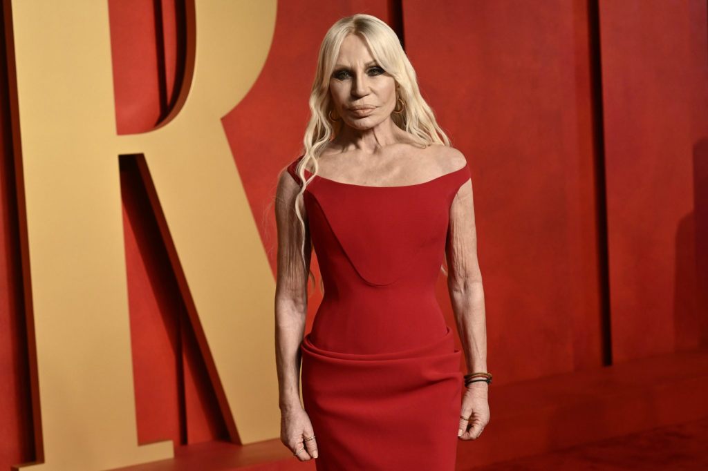 Donatella Versace hört als Kreativchefin auf