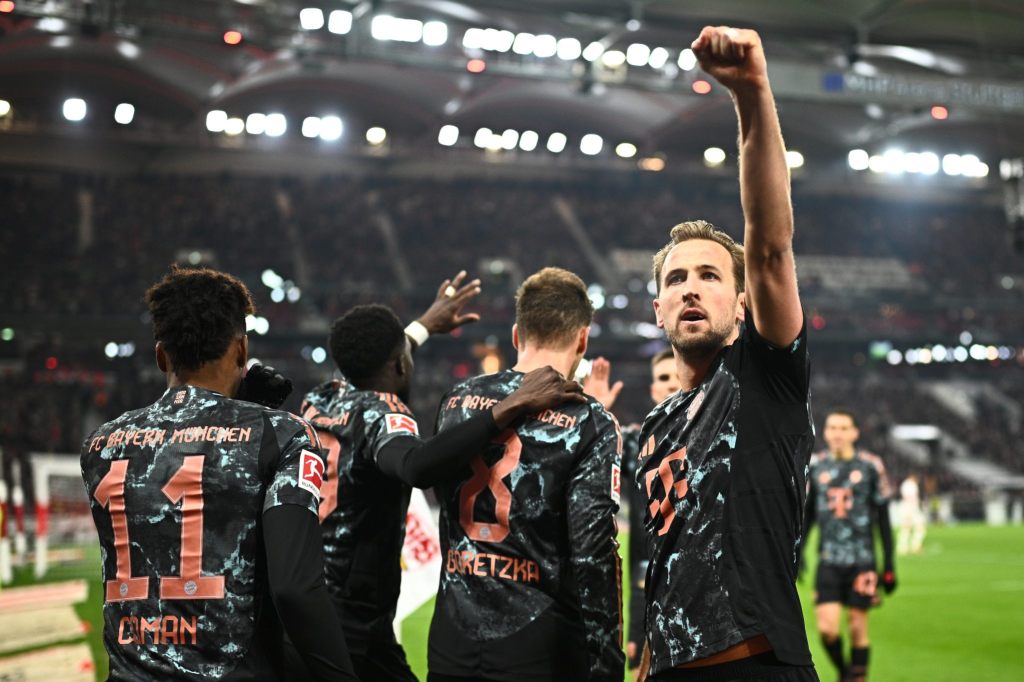 Bayern München dreht Spiel gegen Stuttgart