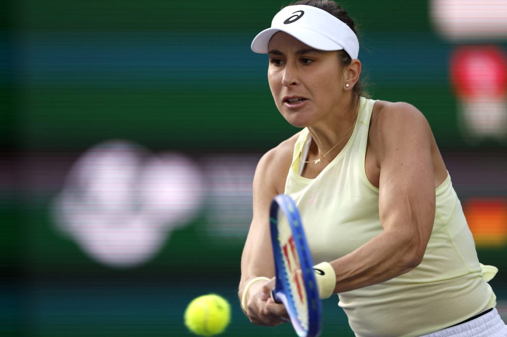 Bencic siegt im Mutter-Duell, Golubic scheidet aus