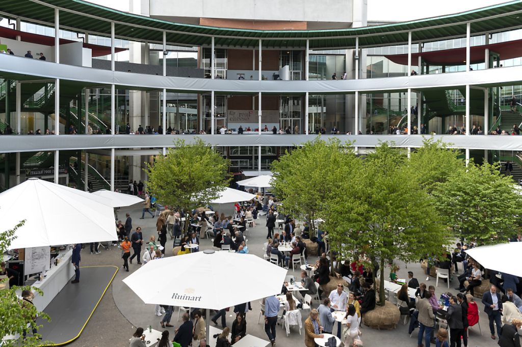Sammlungszentrum-Initiative nur teilweise rechtlich zulässig