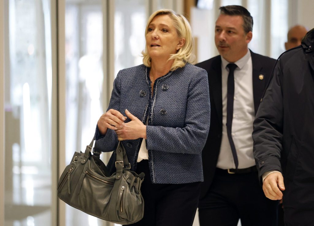 Marine Le Pen wegen Veruntreuung schuldig gesprochen