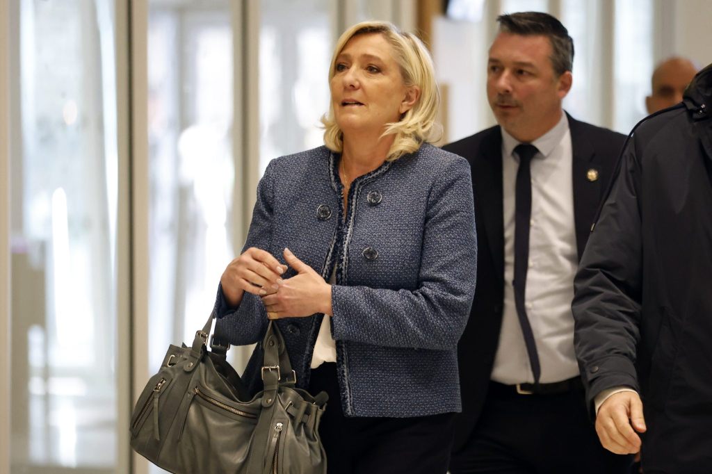 Marine Le Pen wegen Veruntreuung schuldig gesprochen