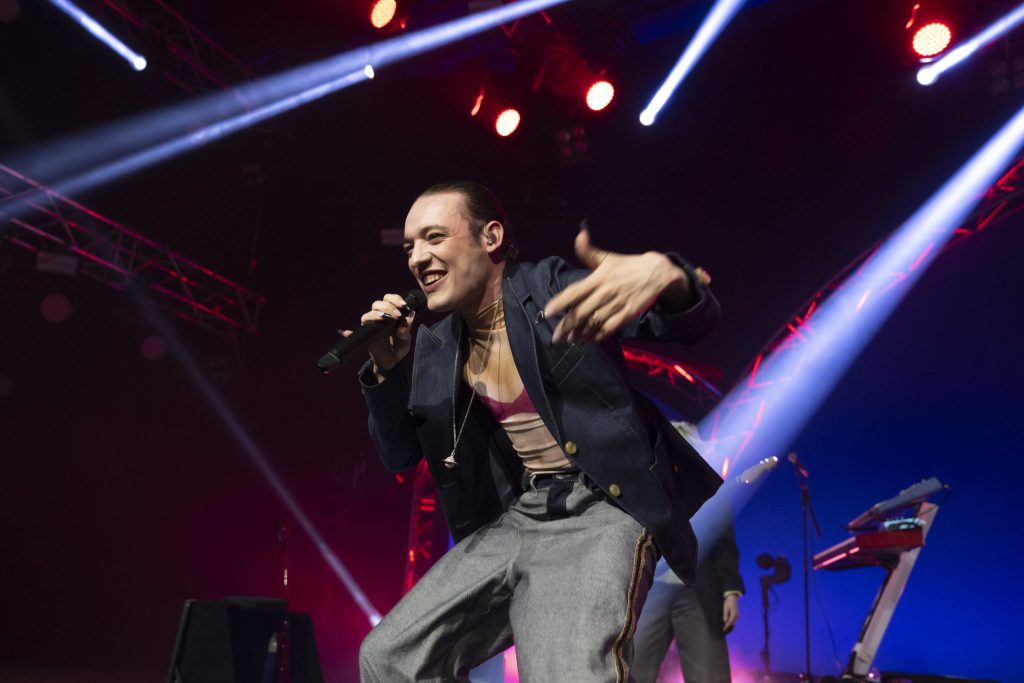 Nemo kündigt für ESC-Auftritt neuen Song an