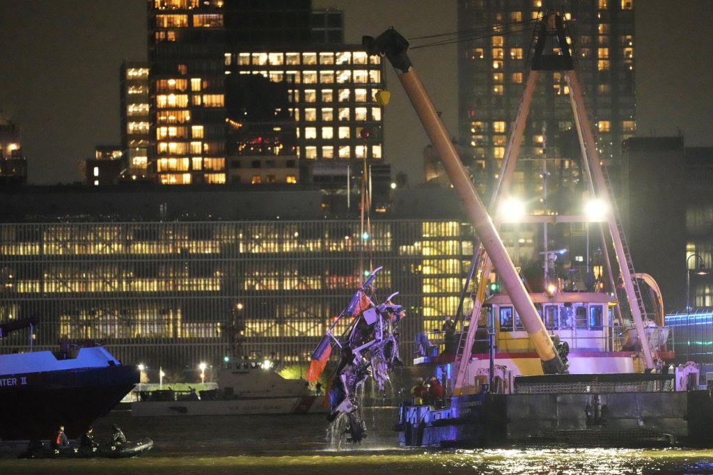 Sechs Tote bei Hubschrauberabsturz in New York