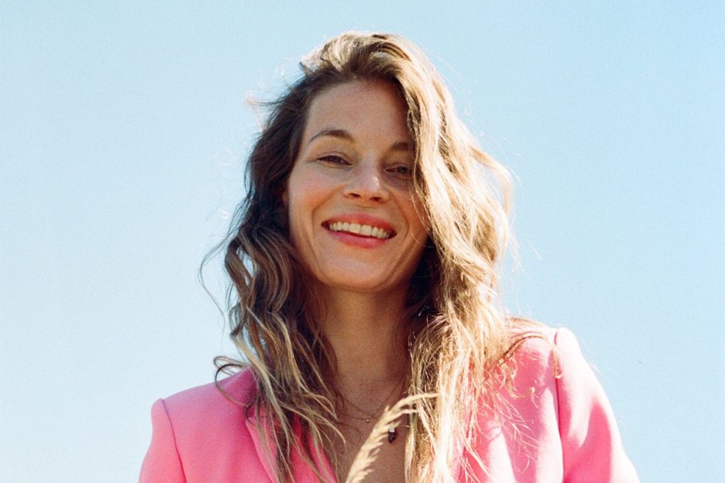 Anna Rossinelli wird für ihre Mutmach-Songs ausgezeichnet