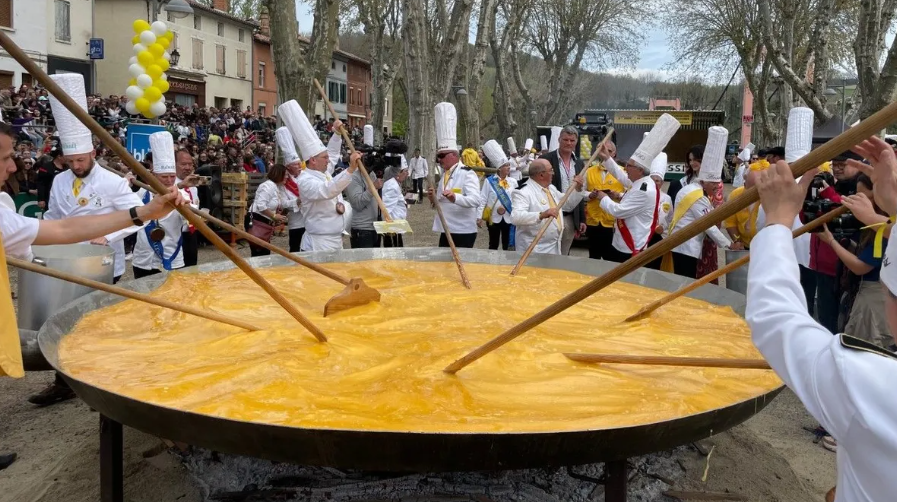 So verrückt feiert Europa Ostern