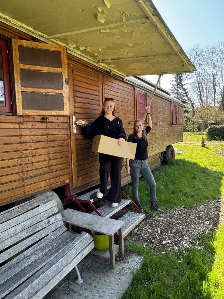 Joggeli auf dem Rhein und Bier-Wellness: Diese Aprilscherze machen heute die Runde