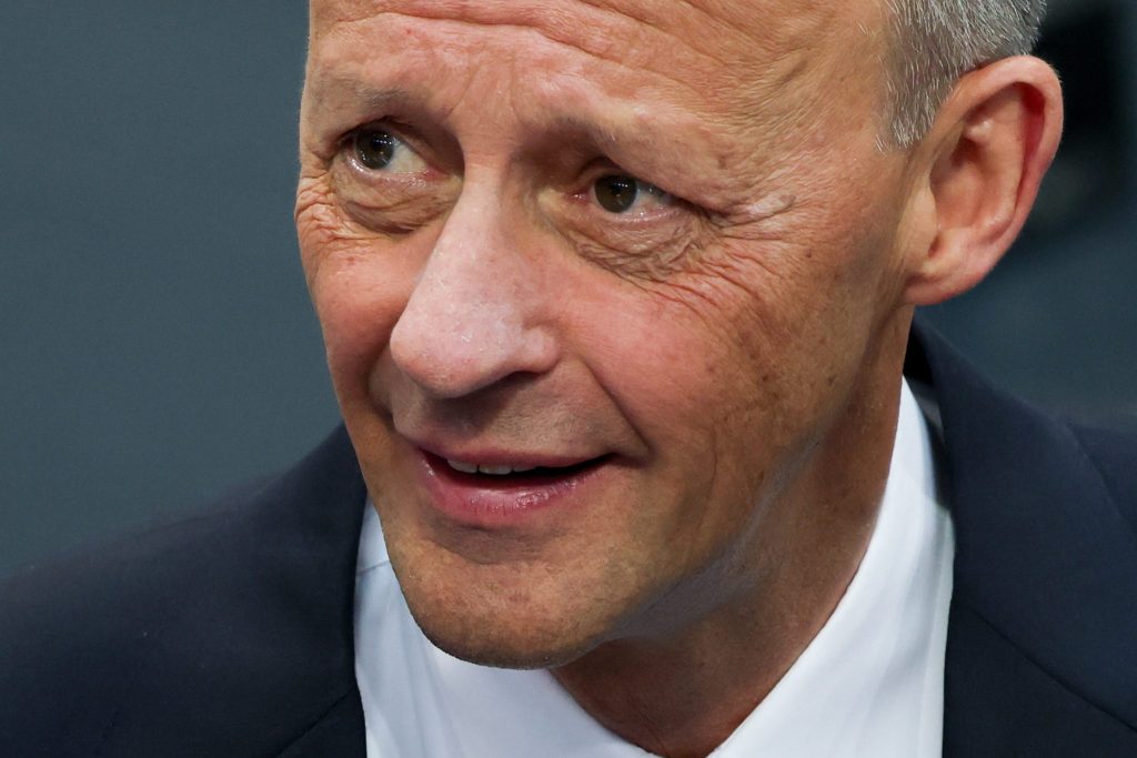 Merz im ersten Wahlgang zum deutschen Kanzler durchgefallen