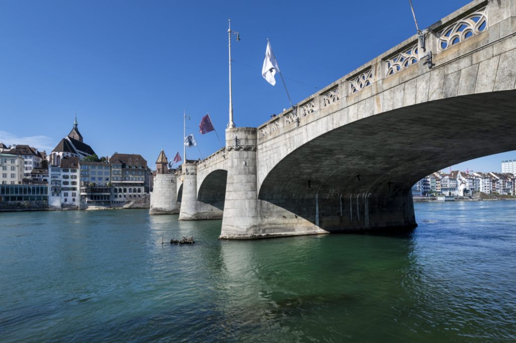 Mann in Basel von Unbekannten angegriffen und verletzt