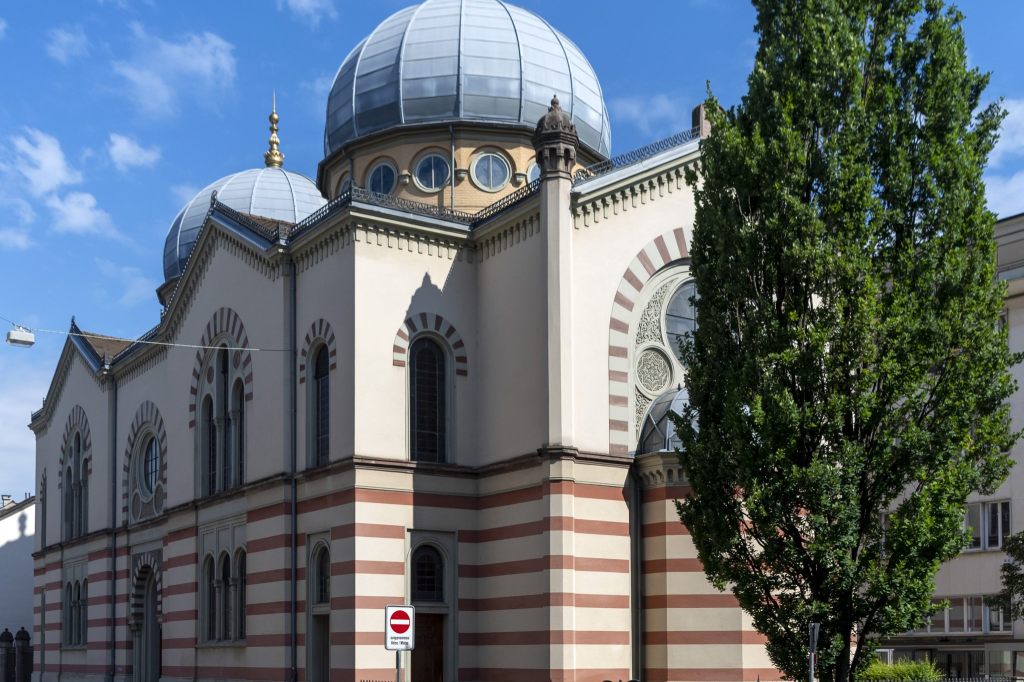 Interkantonales Pilotprojekt stärkt Führungskräfte in Religionsgemeinschaften