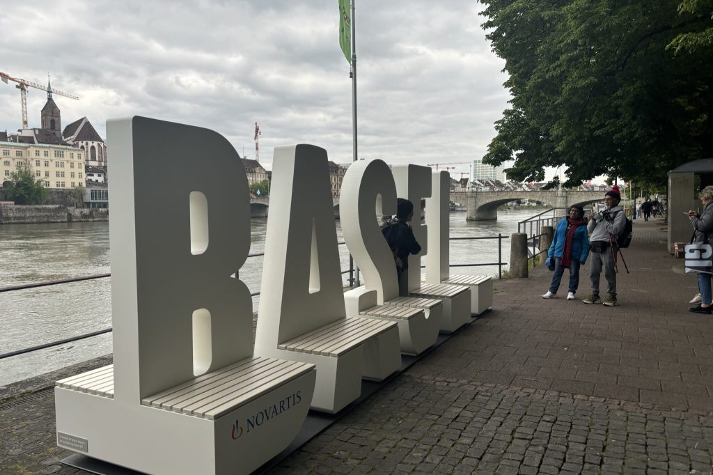 Das Basel-Bänkli soll an den Unteren Rheinweg zügeln