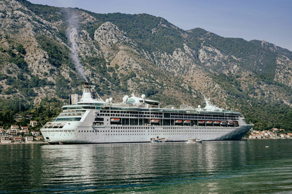 Cannes schränkt Anlegen riesiger Kreuzfahrtschiffe deutlich ein