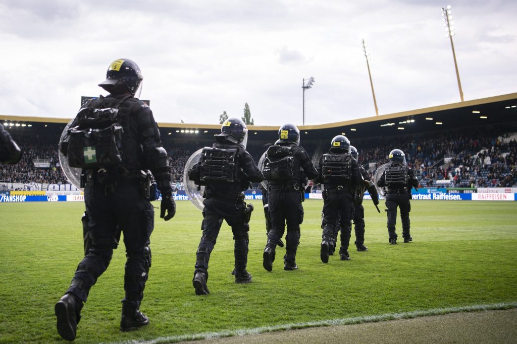 Sicherheitslage im Profifussball verbessert sich