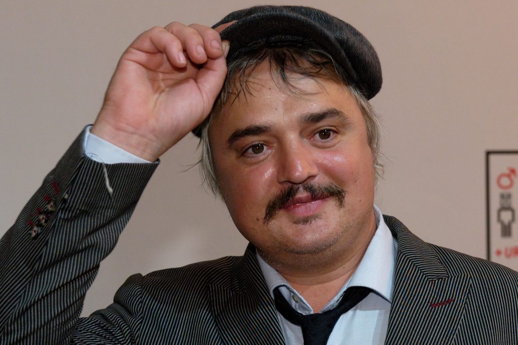 Pete Doherty singt auf über 2500 Metern über Meer