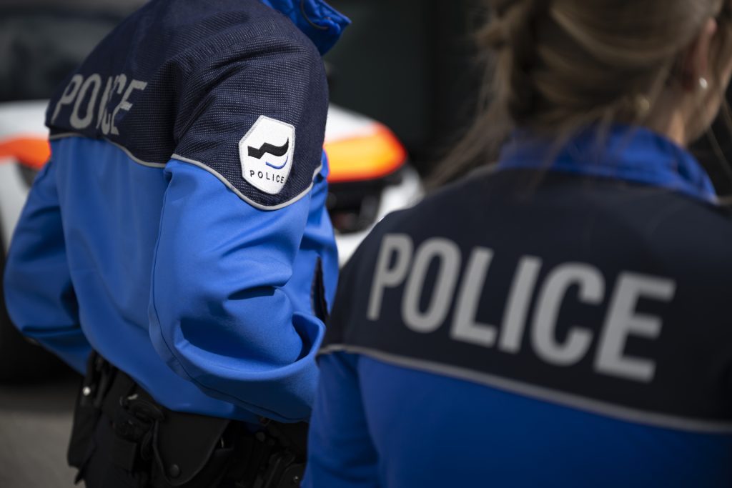 Frau und Baby in Givisiez FR durch Messerstiche getötet