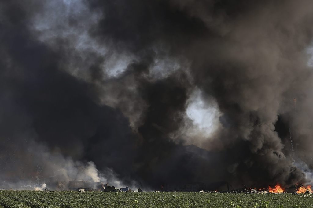 Riesige Explosion in US-Feuerwerksfabrik – sieben Vermisste
