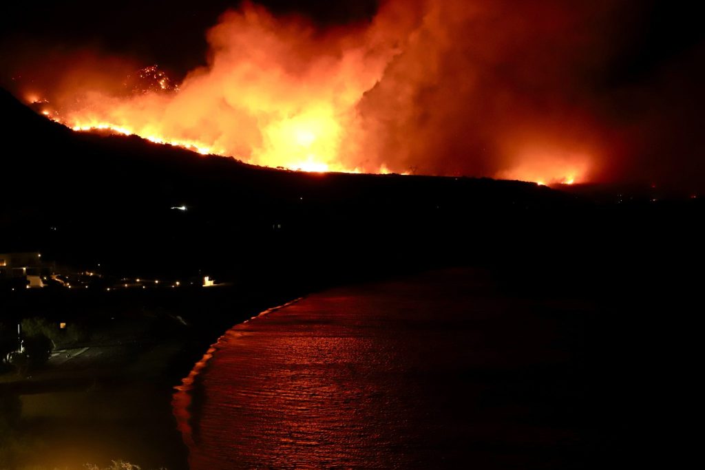 Waldbrand auf Kreta &#8211; Hotels und Dörfer evakuiert