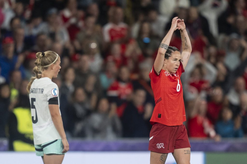 2:0 gegen Island – Schweizerinnen auf Viertelfinal-Kurs