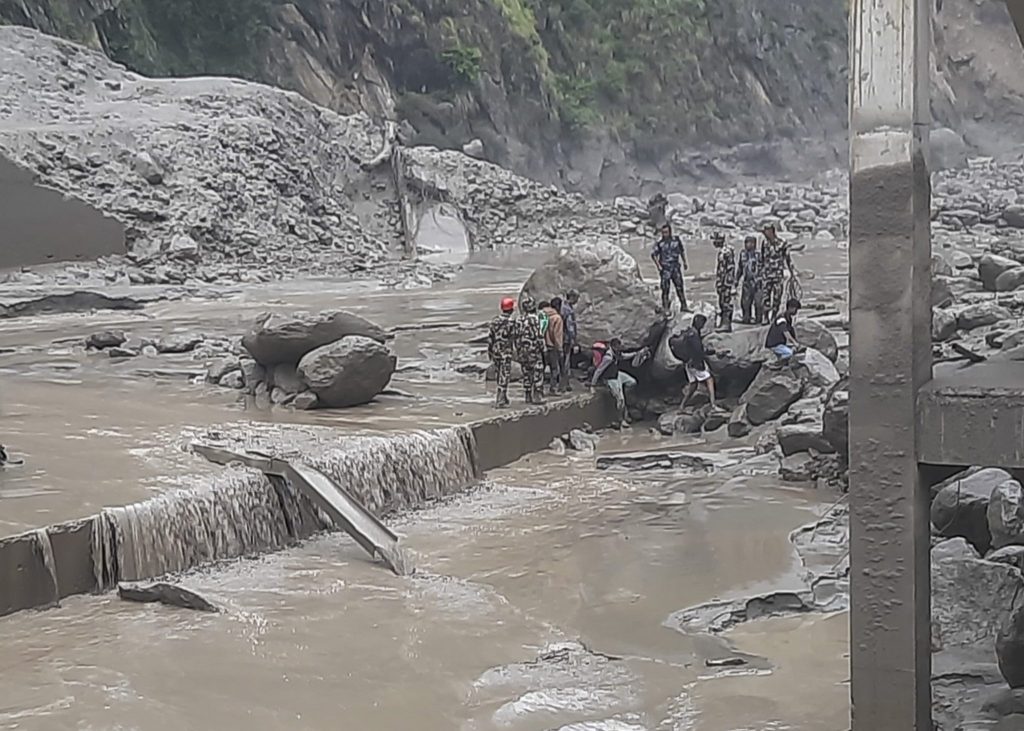 Mindestens acht Tote bei Überflutungen in Nepal