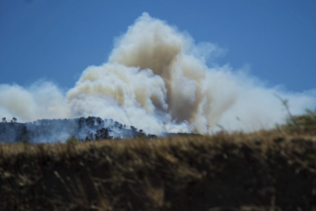 Riesige Rauchwolken: Feuer bei Marseille ängstigt Bewohner