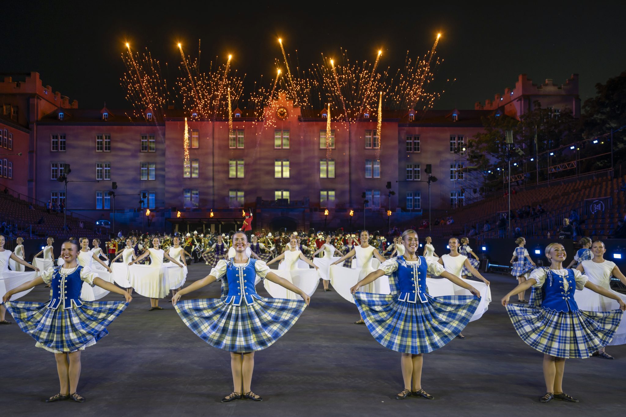 70’000 Zuschauerinnen und Zuschauer am Basel Tattoo