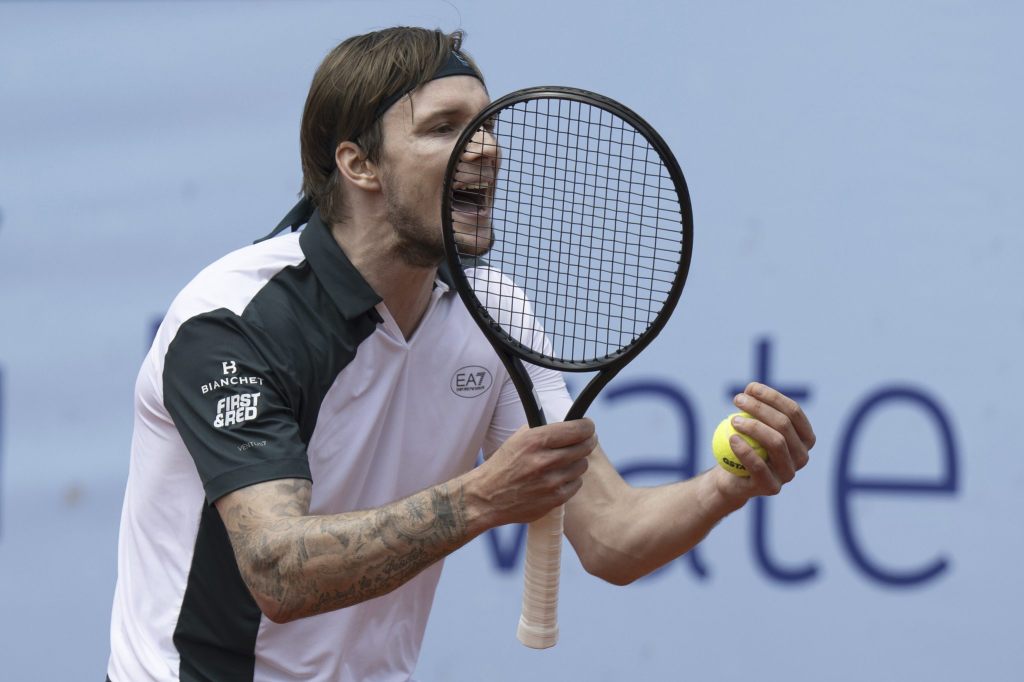 Alexander Bublik triumphiert in Gstaad erstmals auf Sand