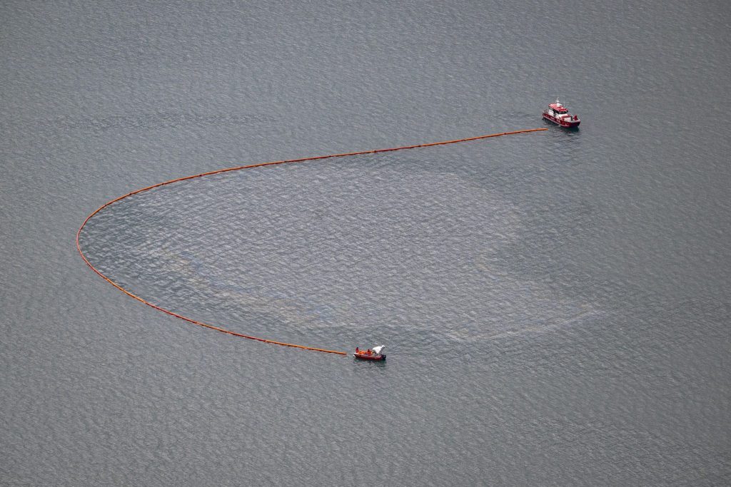 Flugzeug stürzt in den Vierwaldstättersee: Insassen lebend geborgen