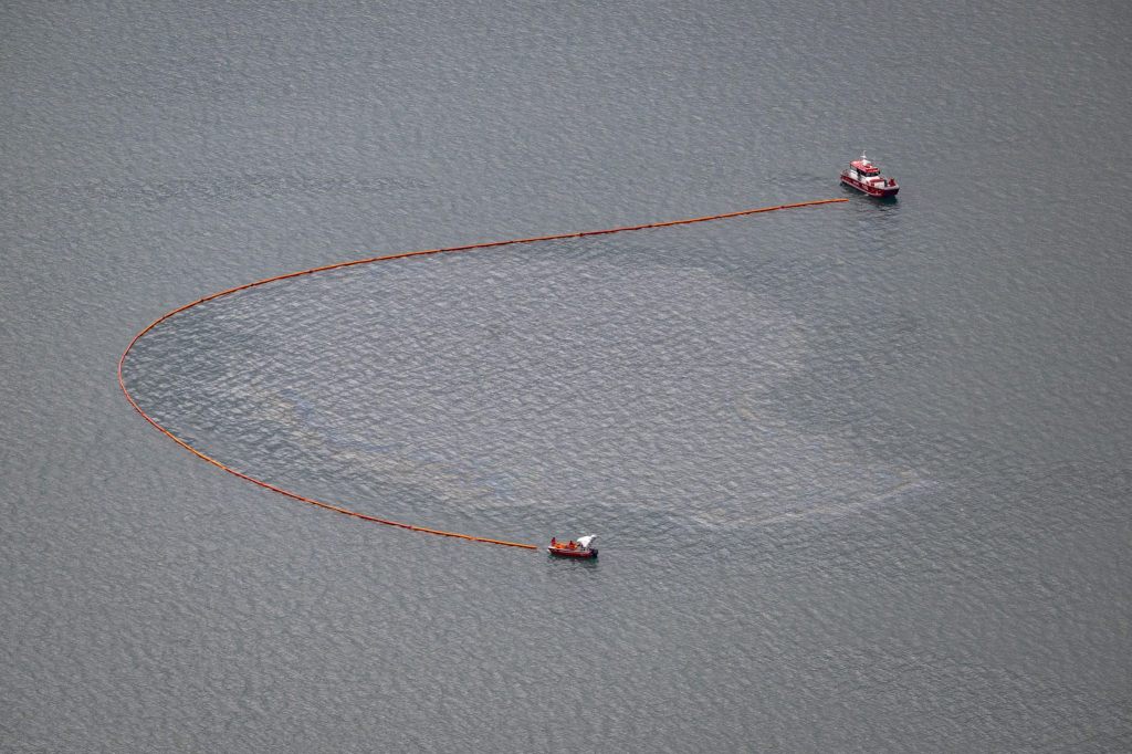 Flugzeug stürzt in den Vierwaldstättersee: Insassen lebend geborgen