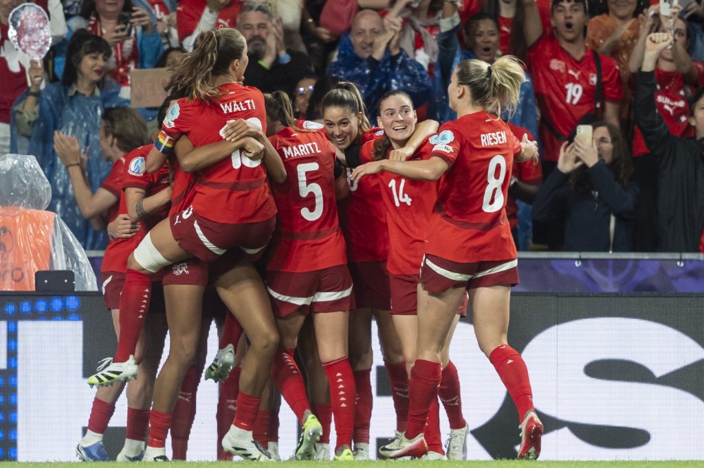 2:0 gegen Island – Schweizerinnen auf Viertelfinal-Kurs