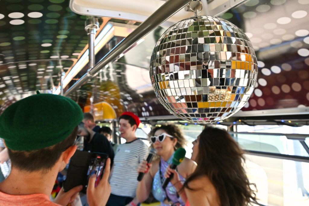 Karaoke-Drämmli rollt weiter durch Basel