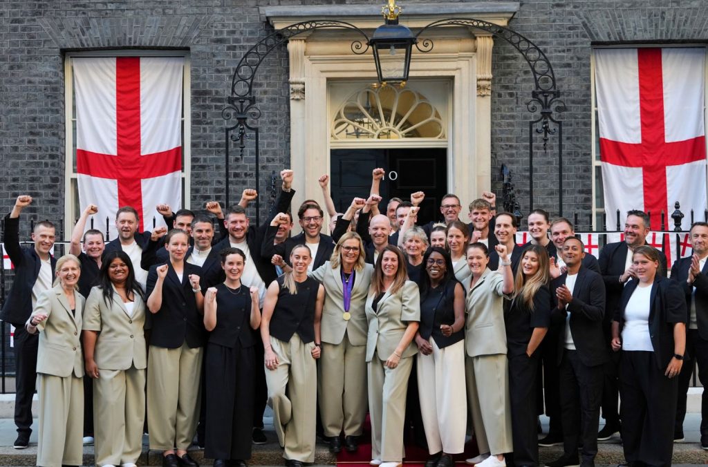 «It&#8217;s home» &#8211; Fans und Regierung empfangen Europameisterinnen
