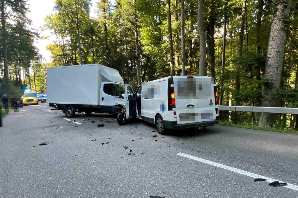 Töfffahrer (20) stirbt nach schwerem Unfall auf dem Gempen