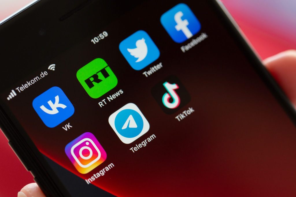 Cambridge Dictionary nimmt Social-Media-Begriffe auf