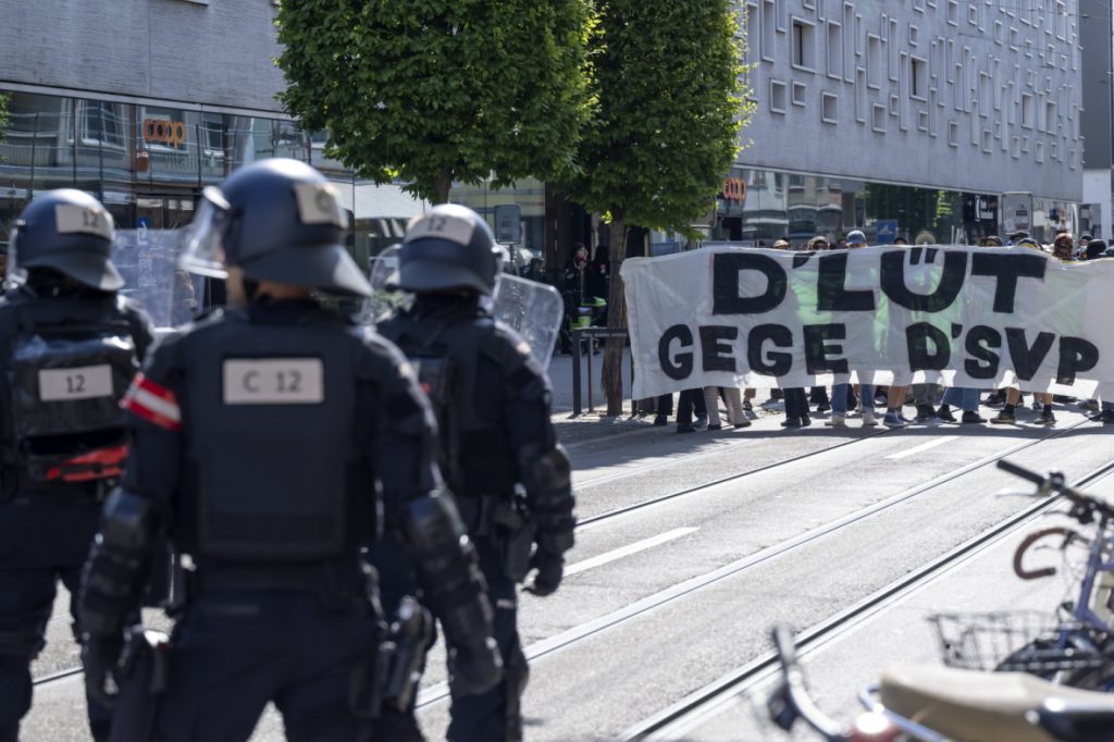 Regierung ist gegen «Anti-Chaoten-Initiative» der SVP