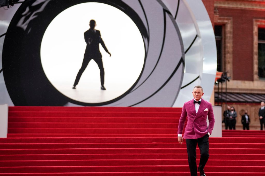 Steven Knight schreibt Drehbuch für neuen James-Bond-Film