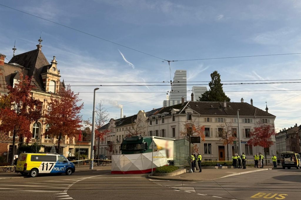 90-Jährige stirbt bei Lastwagenunfall am Wettsteinplatz