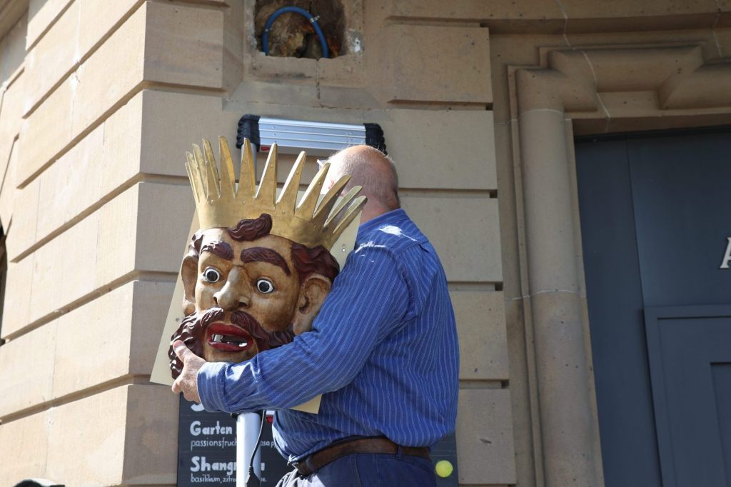 Der König ist wieder zurück mit funktionierender Lälle