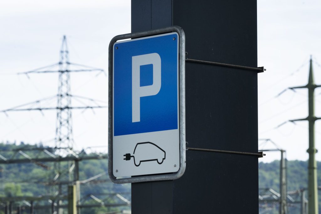 Kritische Reaktionen auf «neue Bremsklötze» für E-Autos