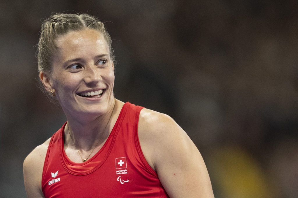 Elena Kratter holt Silber im Weitsprung